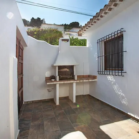 Acogedora Casa En En Zona Residencial. Ca La Blanqueta