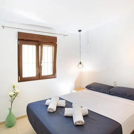 Acogedora Casa En En Zona Residencial. Ca La Blanqueta